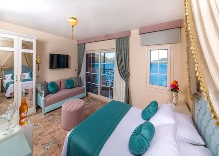 Kahveci Alibey 3* Μαρμαρίς